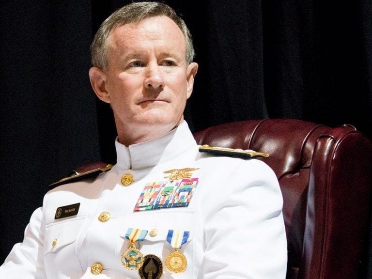 Đô đốc William H. McRaven và 10 bài học giúp bạn thay đổi thế giới của (Phần 2) – Đừng sợ hãi những "rạp xiếc" Đô đốc William H. McRaven và 10 bài học giúp bạn thay đổi thế giới của (Phần 2) – Đừng sợ hãi những "rạp xiếc"