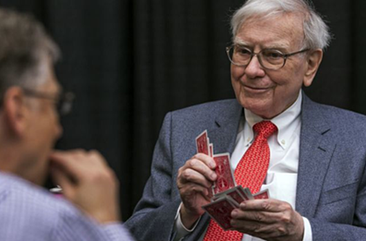 Warren Buffett dành 12 tiếng một tuần để chơi bài Bridge