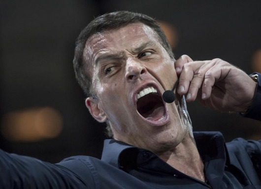 Ngày triệu phú Tony Robbins trở thành 'người giàu có' là khi chỉ còn $ 22 trong túi