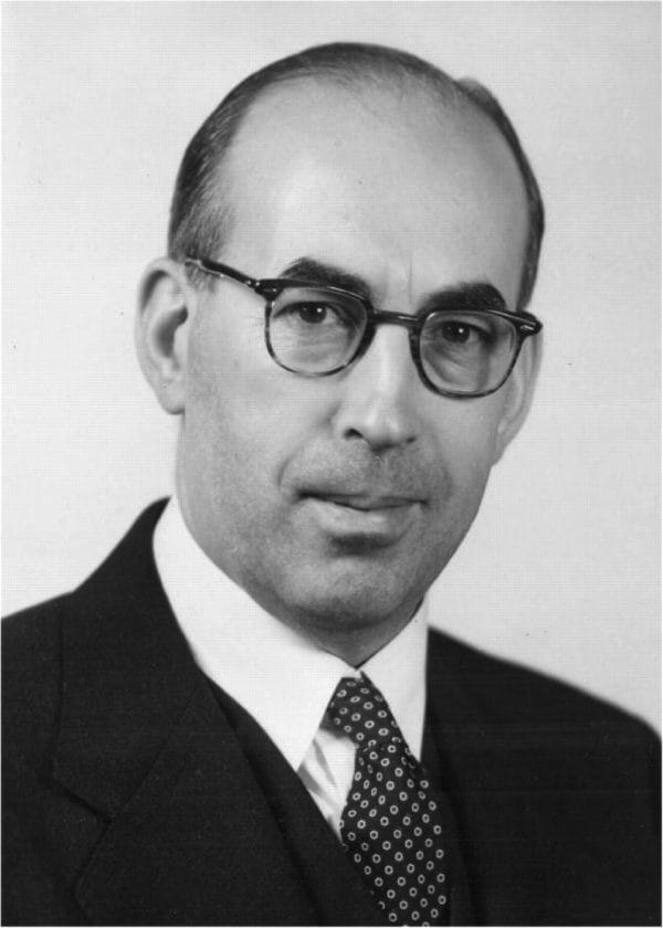 Philip Fisher - cha đẻ của học thuyết tăng trưởng.