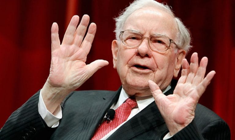 Warren Buffett, Donadl Trump, vay nợ