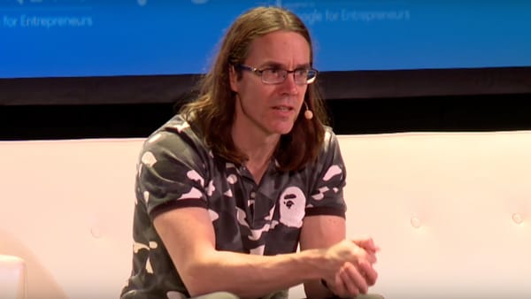 Joe Kraus là đồng sáng lập Excite, JotSpot, và DigitalConsumer.org. Hiện Kraus là thành viên đầu tư của Google Ventures team