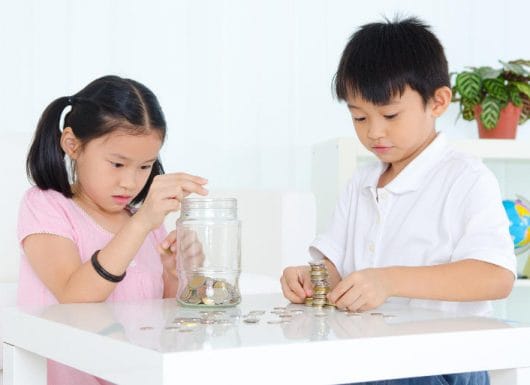 dạy con dùng tiền