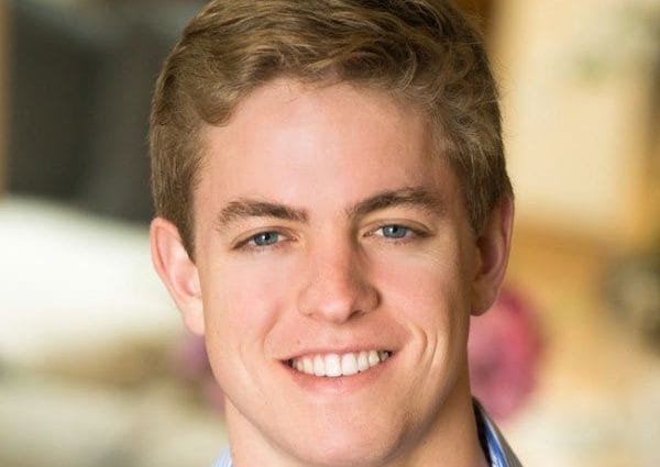 Thay đổi suy nghĩ dẫn đến thành công của Tucker Hughes
