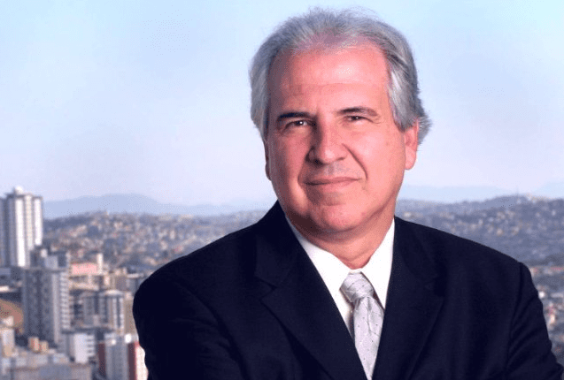 Menin Teixeira de Souza: Mua trái phiếu Brazil dưới mệnh giá.