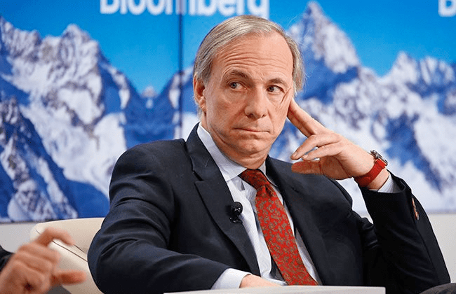 Ray Dalio: Quên các chuyên gia đi và làm theo suy nghĩ của riêng bạn.