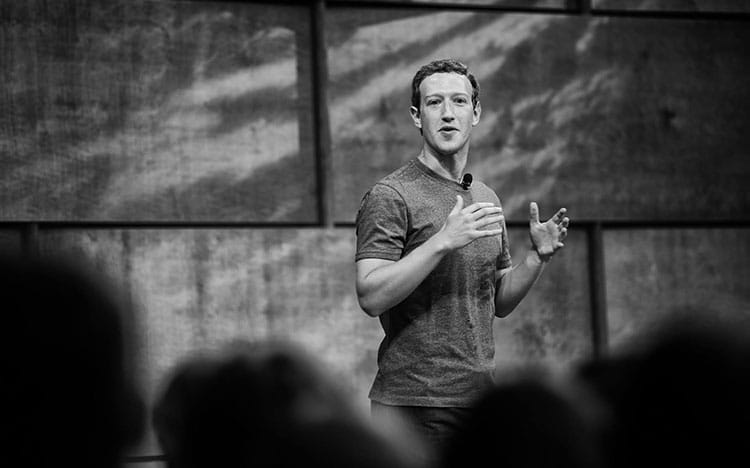 CEO 33 tuổi của Facebook. Mark Zuckerberg