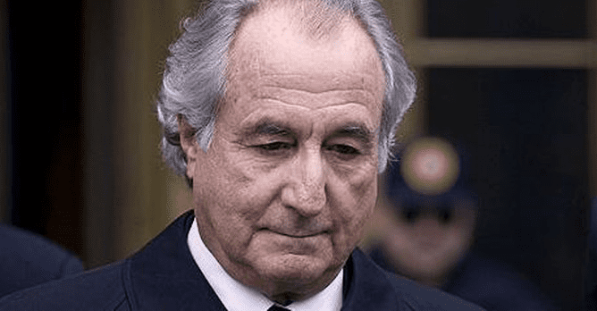 Madoff bị kết án 150 năm tù giam (mức tối đa) và tước tài sản 17,179 tỷ USD.