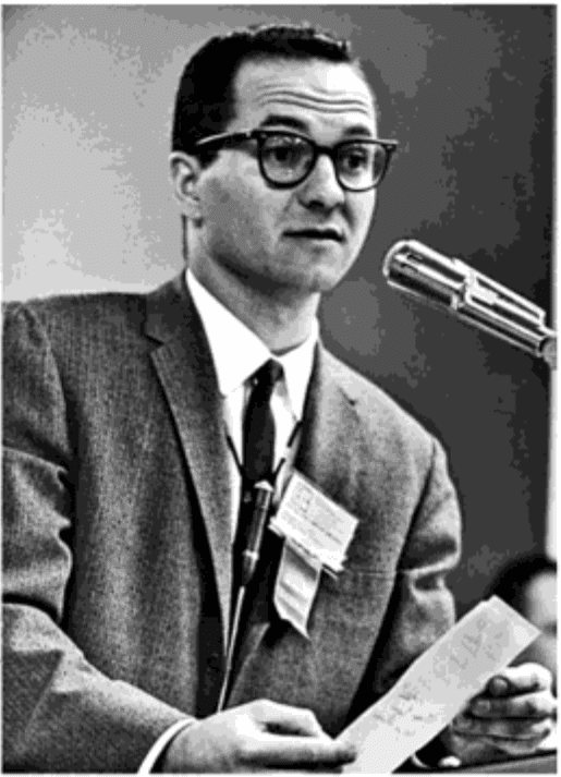 Edward Thorp làm chủ tọa phiên họp tại cuộc họp toán học vào năm 1964