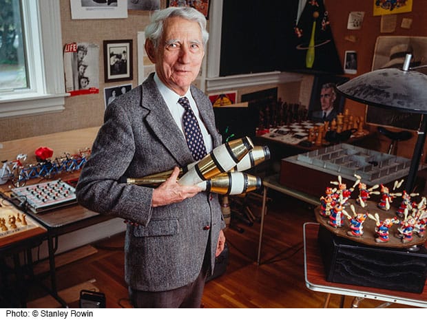 Cha đẻ của lý thuyết thông tin, Claude Shannon