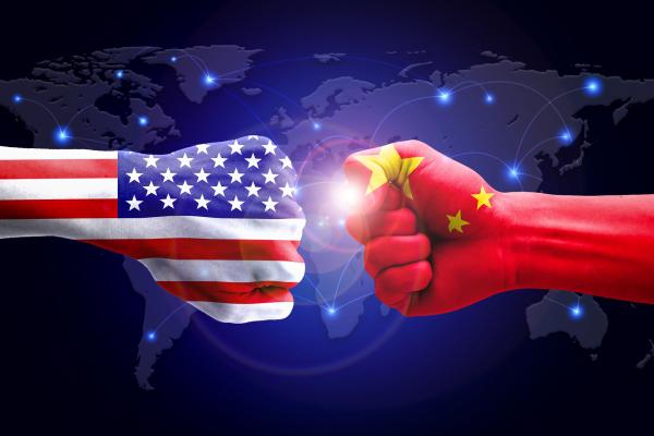 Đây là lý do khiến Trung Quốc dễ lãnh hậu quả khi "ngoan cố" tay đôi với Mỹ
