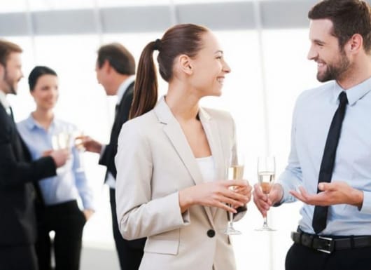 Đã bao giờ bạn trải qua cảm giác bạn và một người đang nói chuyện rất vui vẻ, tuy nhiên, sau đó cả hai đột ngột im lặng?