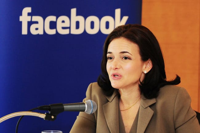 Sheryl Sandberg luôn không ngừng nỗ lực trong công việc và học tập