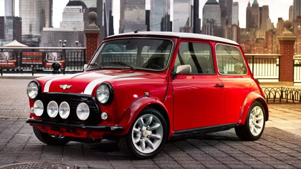 MINI Classic trở thành chiếc xe được tôn sùng trong những năm 60 và 70