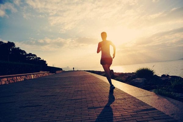 Thức dậy sớm giúp bạn có nhiều thời gian trong ngày để làm bất cứ điều gì bạn muốn, sống cuộc sống theo cách bạn tin rằng nó đáng được sống.