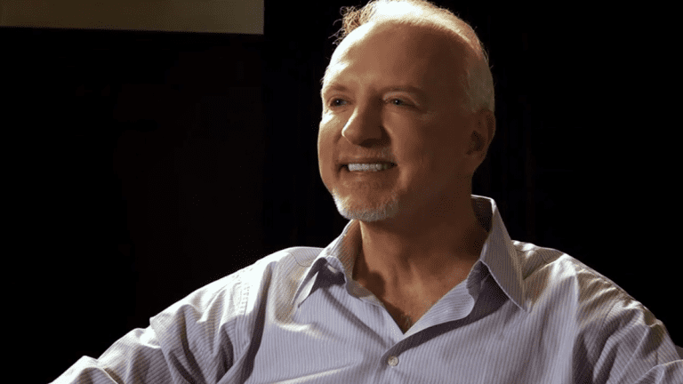 Mark Victor Hansen, “cha đẻ” của bộ sách Hạt giống tâm hồn.