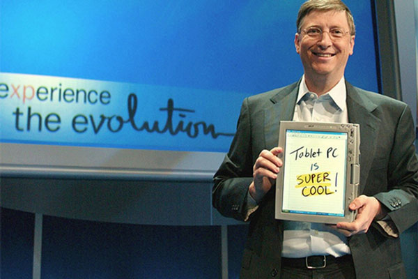 Mỗi lần kết thúc tuần “bế quan” của Bill Gate, Microsoft đều có những bước đi kinh động thế giới: sự ra đời trình duyệt IE, Tablet PC, kinh doanh trò chơi trực tuyến 