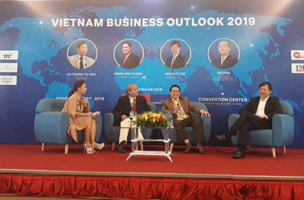 Ông Đặng Văn Thành nói: “Doanh nhân là sự phân công của xã hội, lý tưởng kinh doanh phải thấm vào trong máu, đó là luôn phải nghĩ cái gì tốt cho xã hội, giải quyết công ăn việc làm, nộp ngân sách.