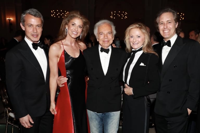 Ralph Lauren và vợ bên những đứa con thành đạt của mình 