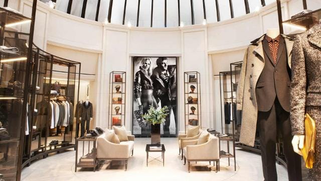 Vấn đề của Burberry không nằm ở việc có bao nhiêu cửa hàng