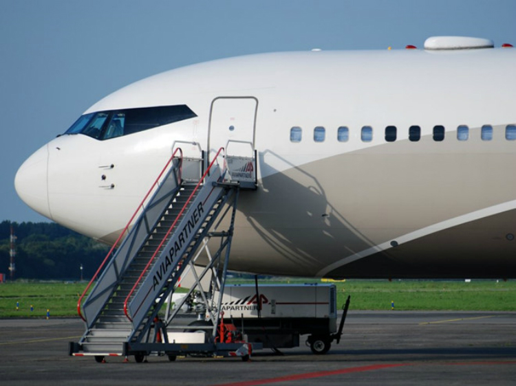 Tỷ phú Nga sở hữu nhiều máy bay riêng, trong đó có một chiếc Boeing 767-33AER
