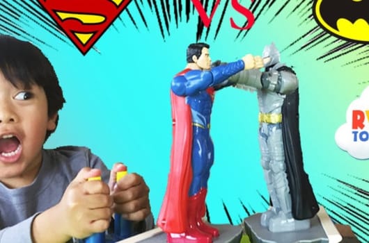 Kênh Ryan ToysReview đã mang lại cho cậu bé Ryan hàng chục triệu USD chỉ trong thời gian ngắn