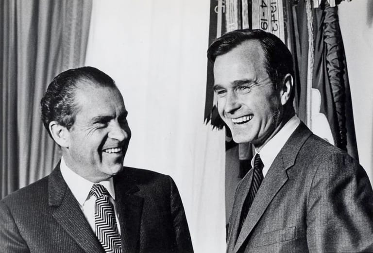 George Herbert Walker Bush tham gia tranh cử