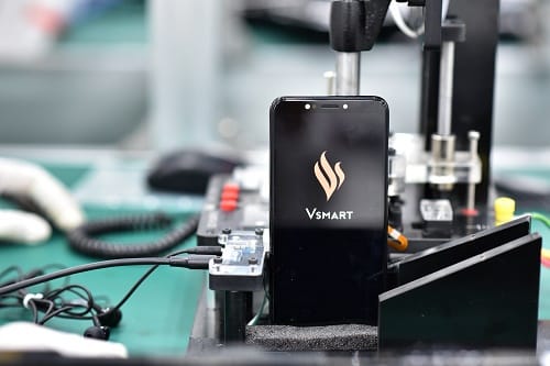 Đại diện Vinsmart kỳ vọng, chiếc điện thoại này sẽ góp phần đem lại cuộc sống tiện ích, hiện đại cho người dân Việt Nam.