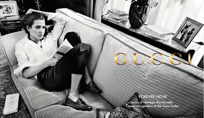 uảng cáo đôi giày Horsebit kinh điển của Gucci năm 1953. Nguồn: Wonderland Magazine