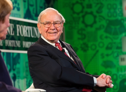 Khi nhận được một đề nghị đầu tư, Buffett luôn nhìn vào chất lượng của món hàng trước khi quan tâm tới giá cả của nó.