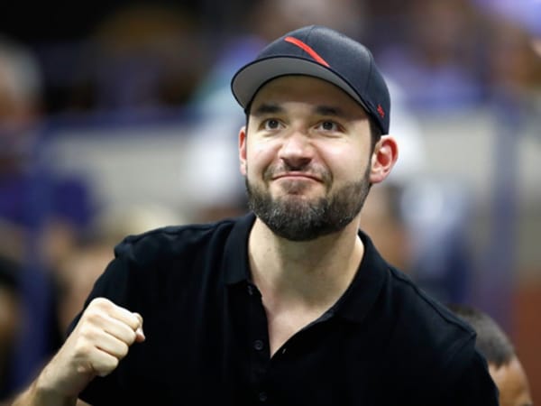 Triệu phú tự thân Alexis Ohanian