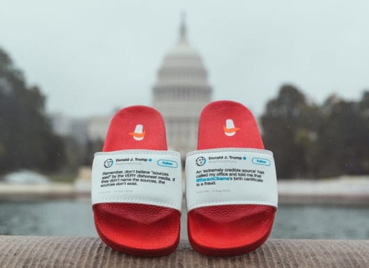 Kiếm hàng triệu USD nhờ bán dép in hình Twitter ông Trump