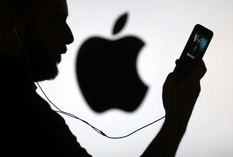 Đánh giá là thương hiệu tỷ đô, ấy vậy mà Apple lại chẳng mặn mà với Social Media