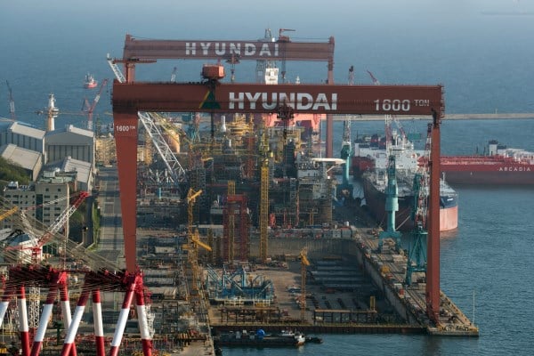 Nhà máy đóng tàu Hyundai tại Ulsan