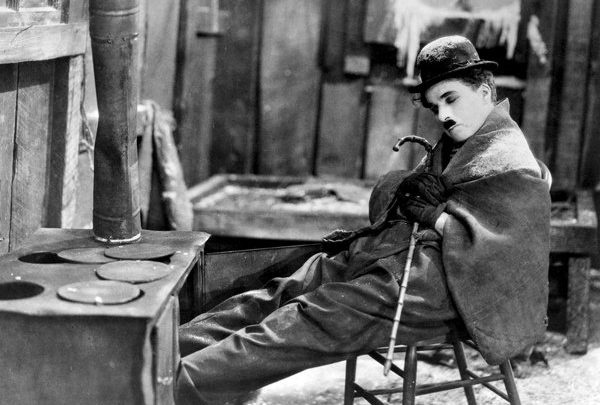  vật Vua hài Charlie Chaplin: Cuộc đời đằng sau ánh hào quang và những bài học sâu sắc để lại