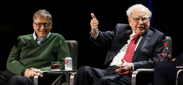 Warren Buffett và Bill Gates vẫn khá lạc quan trước những dự đoán về kinh tế trong tương lai