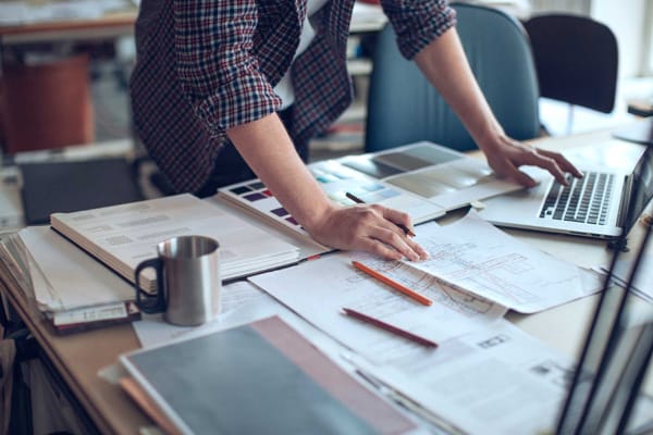 Người hiểu đạo làm việc nhất định sẽ cẩn trọng, chuyện gì cũng có thể làm rất chu đáo, đối với mỗi một chi tiết, mỗi một chỗ không vừa mắt đều có khả năng lực quan sát nhạy bén