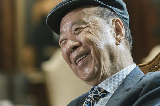 Tỷ phú Lui Che Woo