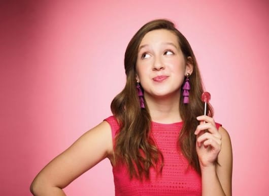 Alina - cô chủ nhỏ 13 tuổi của Zollipops