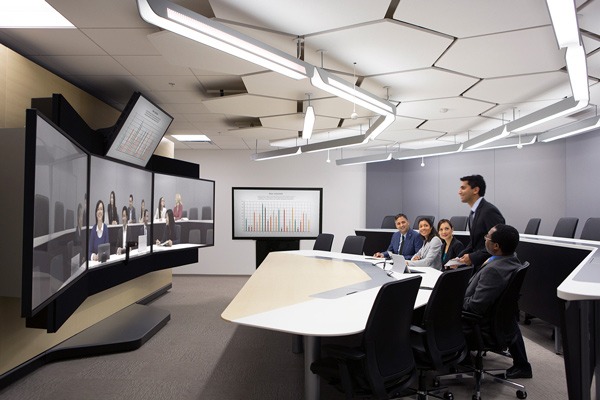  ý tưởng thành lập hãng công nghệ Polycom (ngày nay có trị giá 2 tỷ USD) đến từ một quyển sách trị giá 0,95 USD 