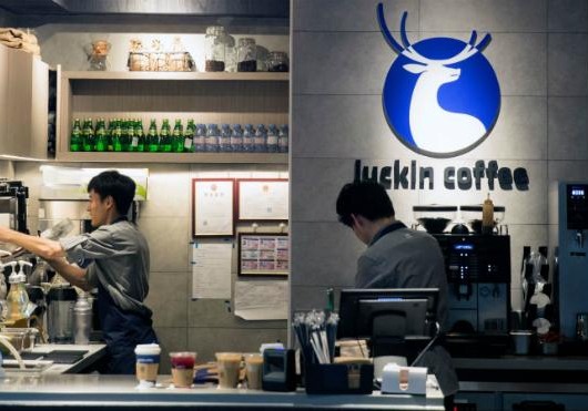 Luckin đã phục vụ 1,3 triệu lượt khách hàng và bán ra khoảng 5 triệu cốc đồ uống