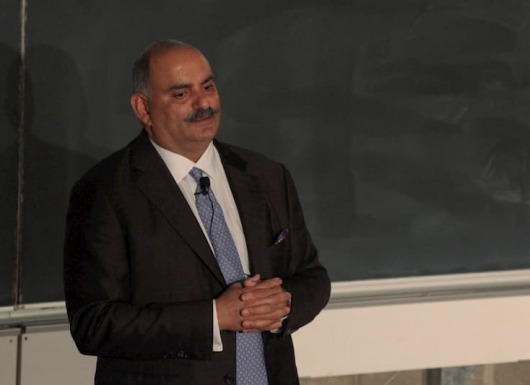Mohnish Pabrai: "Kỳ nhân" trên mảnh đất đầu tư