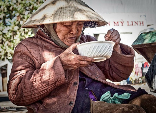 Làm người phải có khí phách, đối với một số người xem thường mình, chúng ta phải hiểu được mà giữ khoảng cách, nếu không có việc gì thì không nên đi đến nhà người ta