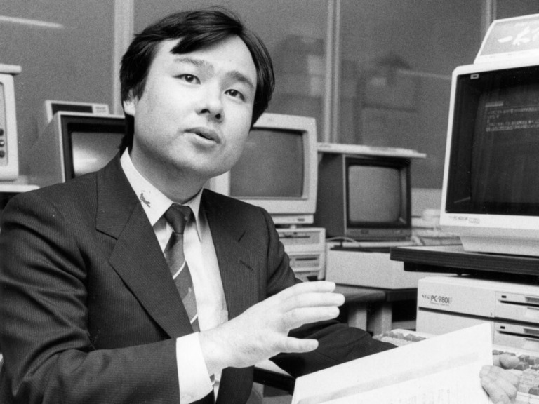 Những điều ít biết về tỷ phú "liều ăn nhiều" của SoftBank