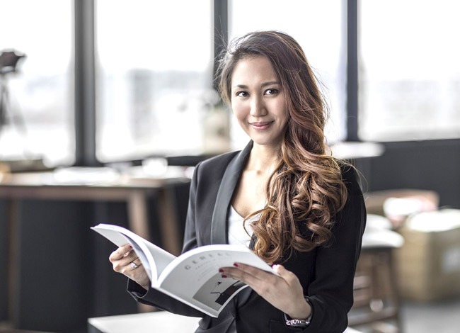 Cô gái Singapore mua nhà và trở thành triệu phú ở tuổi 28 sau khi gia đình phá sản