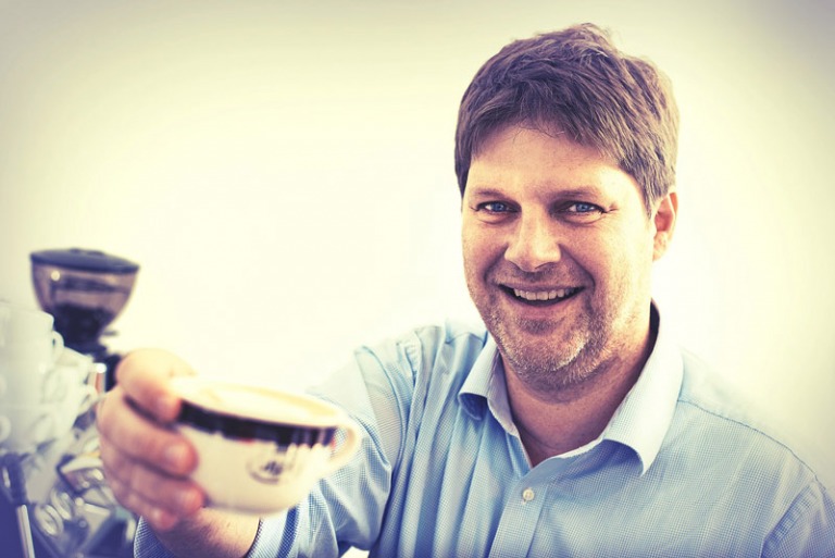 Guy Spier: Nếu không phải NĐT chuyên nghiệp, tôi sẽ chọn ai để đầu tư cho mình?