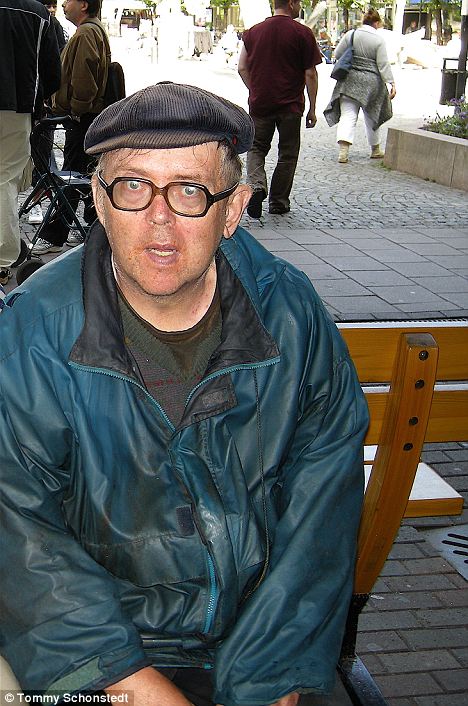 Ông già Curt Degerman khi còn sống. Ông già Curt Degerman khi còn sống.