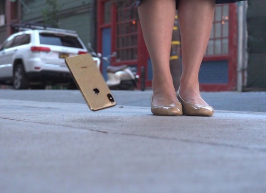 iPhone trên đà "thất sủng", Apple tìm thấy một con đường khác