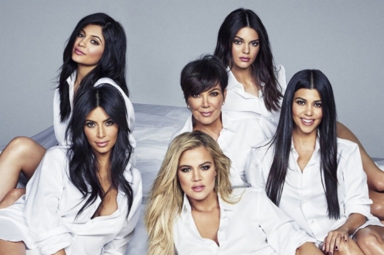 Keeping Up with the Kardashians – cái nôi đưa các chị em nhà Kardiashian/Jenner đến với tiền bạc và danh vọng Keeping Up with the Kardashians – cái nôi đưa các chị em nhà Kardiashian/Jenner đến với tiền bạc và danh vọng