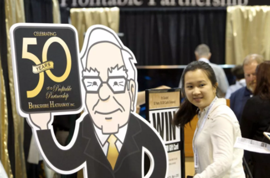 7 tỷ phú làm giàu nhờ Warren Buffett